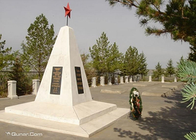 小孤山苏联红军烈士墓