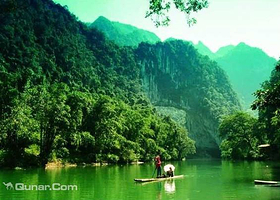 布柳河仙人桥峡谷漂流