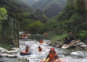 神农峡漂流