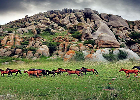 哈撒儿旅游景区