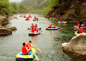 桐庐奇源峡漂流