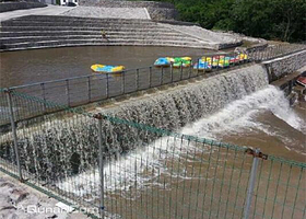 玉皇山峡谷漂流水世界