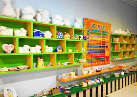 哈哈尼陶瓷手工创意坊