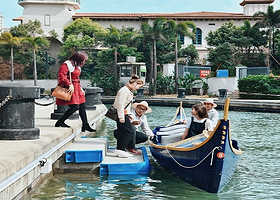 双月湾万科贡多拉船