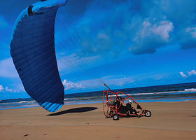 博鳌动力滑翔伞飞行基地