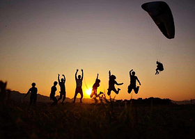 张家界滑翔伞国际飞行营地