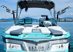 鼎豪国际尾波冲浪俱乐部