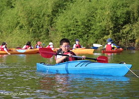 红帽子皮划艇海蓝云天基地