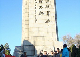 塔山阻击战纪念塔