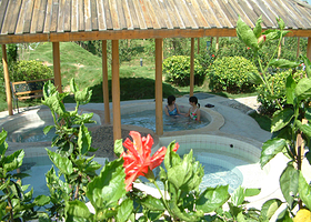 花世界温矿泉景区