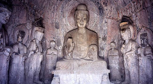 宾阳洞