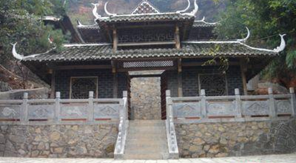 廪君祠