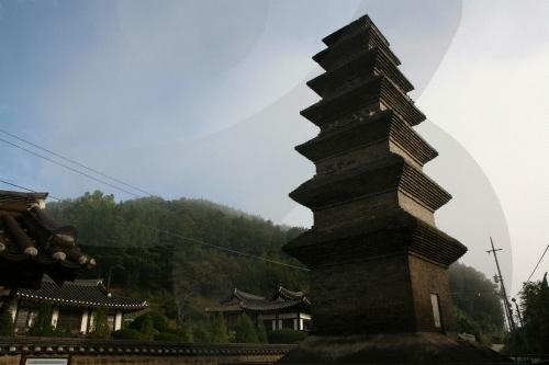 新世洞七层砖塔