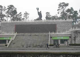 放鹰台楚官殿遗址