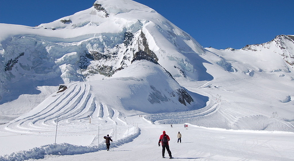 高山滑雪场