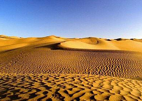 古尔班通古特沙漠