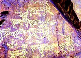 日土山洞古壁画