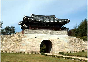 闻庆鸟岭道立公园