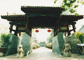 仪门