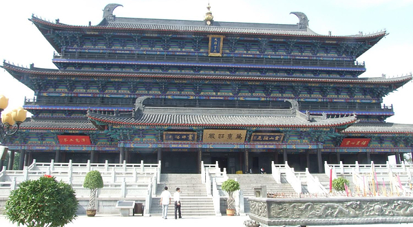 白塔区