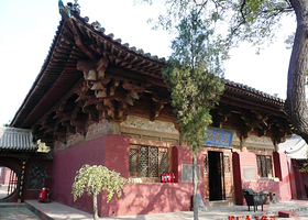 万佛殿