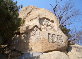 窄涧谷太平寺摩崖造像