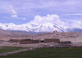 西山民族风情园