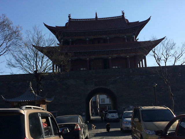 2015不过最好还是手机导航一下比较靠谱一点