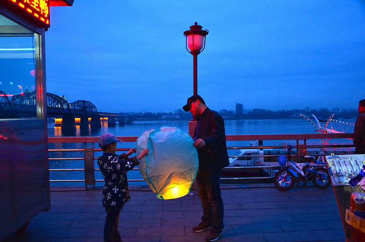 2015断桥是抗美援朝战争时期被美国的炮弹炸