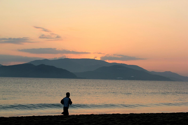 日落  傍晚海边风景高清图片素材 (原图:251px * 1500px) com 唯美