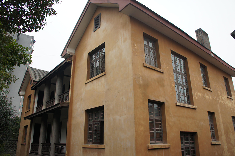 重庆红色休闲半日游_重庆旅游攻略