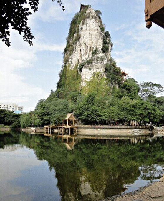 箭盘山奇石园