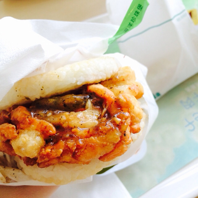 2015我们觉得特别不好意思_高铁台中站评论