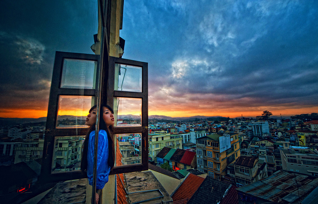 南越四城遍地走