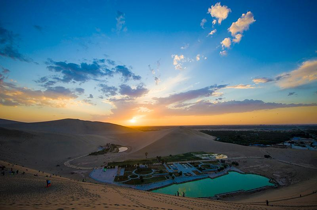 2015鸣沙山月牙泉门票80,还不能带咻二宝进去
