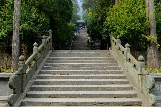 十堰:问道武当山,养身太极湖