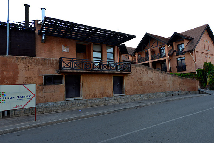 2015我们在马达加斯加首都塔那那里佛住了三