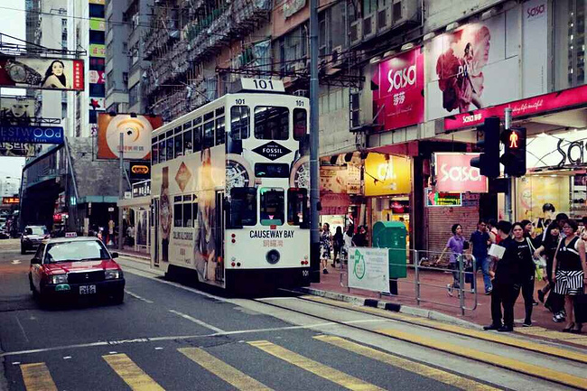 求《皇后。大道东》资源，视频或者无损版mp3