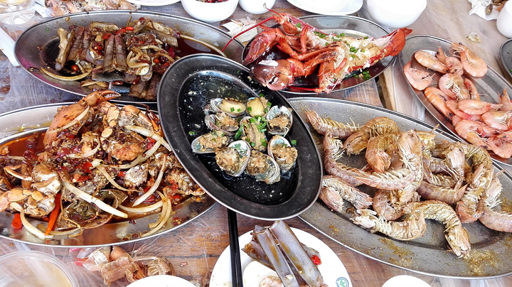 2016味道是相当不错, 服务员特别热情_四川小