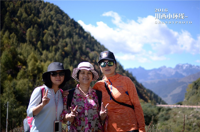 四川小环线四姑娘山,丹巴,甲居藏寨,新都桥,康定,海螺沟7日游