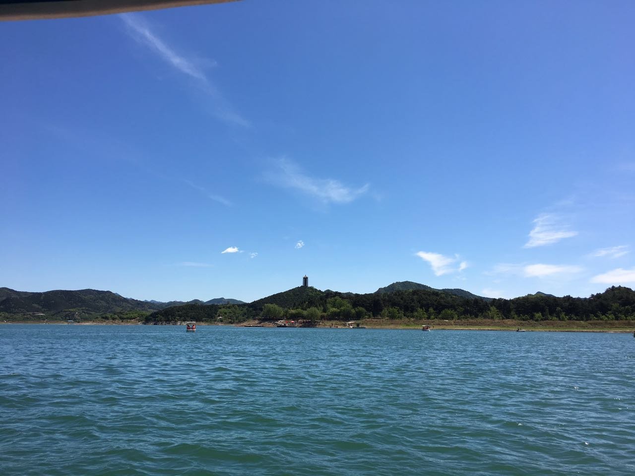 终于找到了时间来这里看看,金海湖在北京的平谷,从市区出发开车自驾的