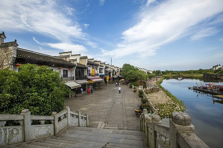 素有 "小汉口"和"小香港"之美称,是长沙周边游玩的首选_靖港古镇"的