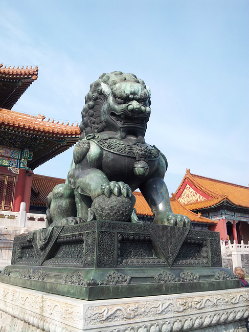 紫禁城最大的铜狮子