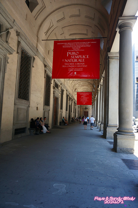 2015我们预约了下午2点的乌菲齐美术馆参观,