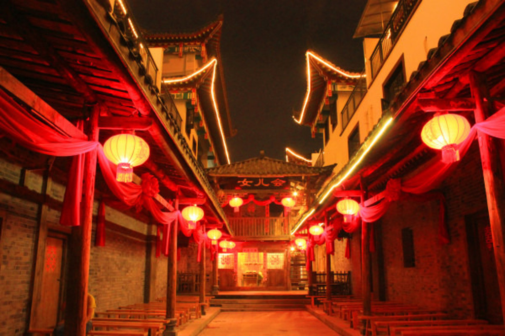 2015<em>恩施</em>土家<em>女儿城</em>_旅游攻略_<em>门票</em>_地址_游