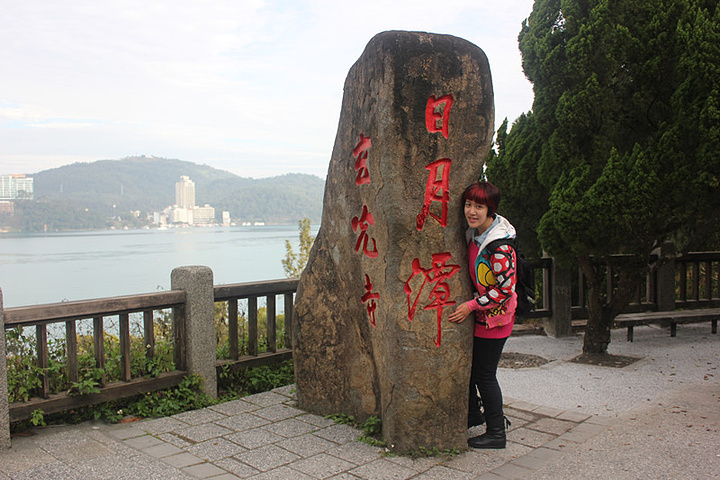 日月潭名声在外,美则美,毕竟是台湾岛的象征,选择坐船游览是个不错的