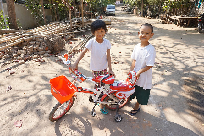 她冲我笑--缅甸_仰光旅游攻略