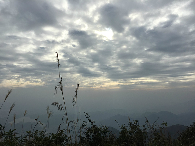 没有让你豁然开朗的风景,一路有点沉闷