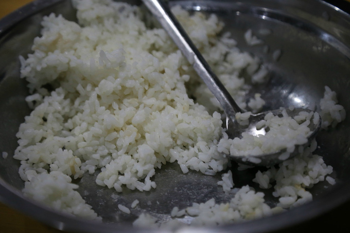 乐山高铁站对侨乡嘉州美食城里面吃了乐山有名987面的人家美食图片