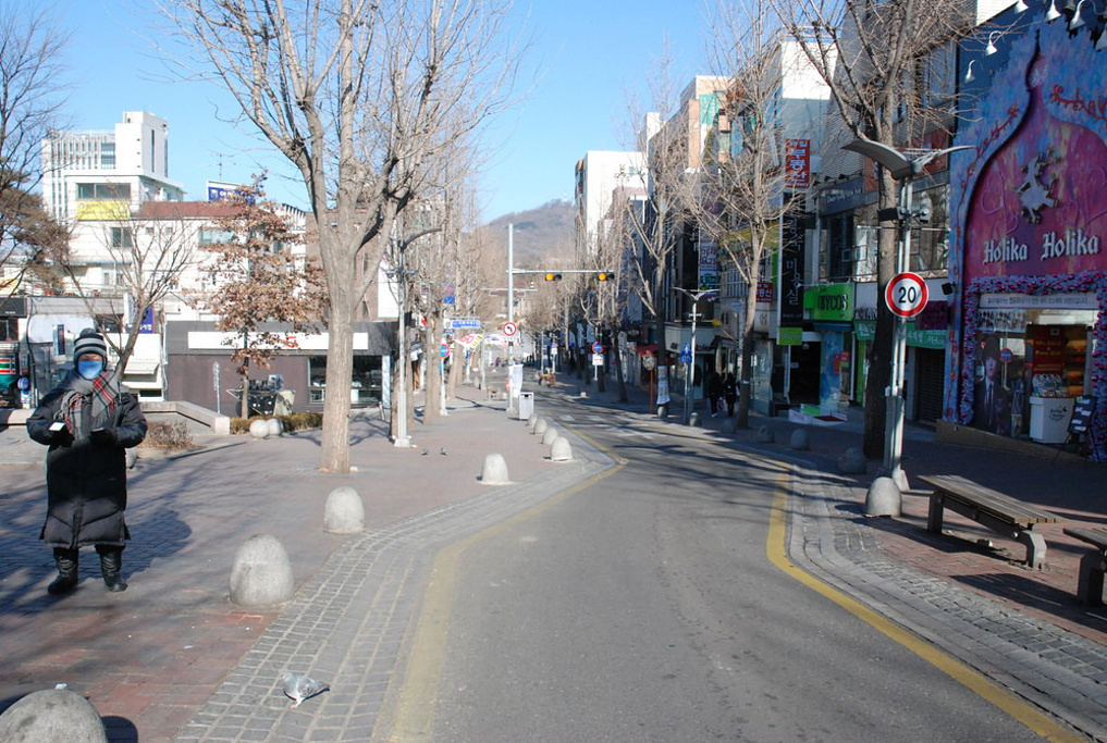2015第一天<em>梨花女大</em>(女人街)--新村(春川._梨花